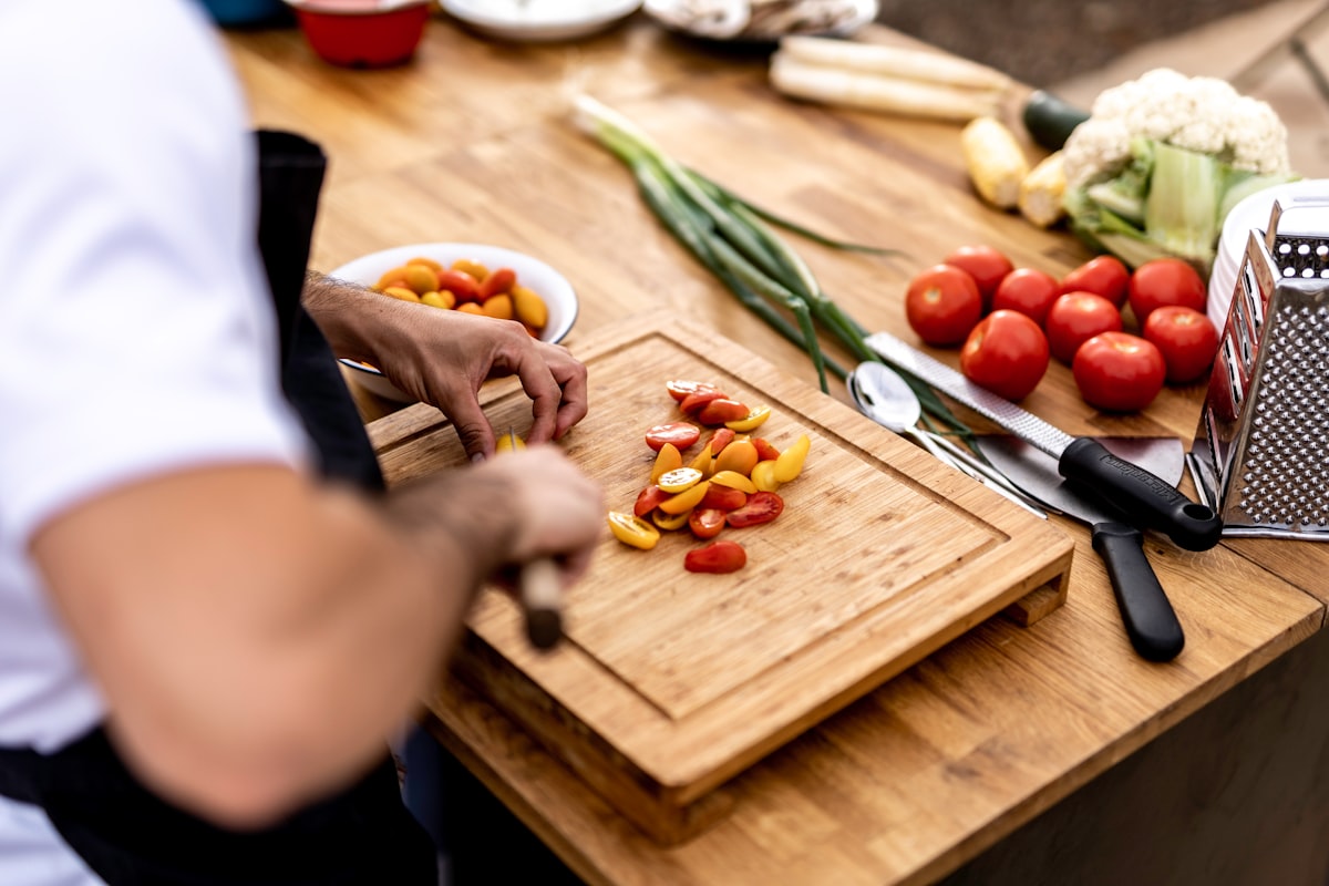 Ingredienti naturali freschi in cucina